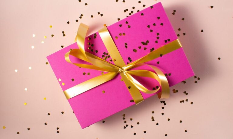 Top 10 Birthday Souvenirs That Will Leave a Lasting Impression