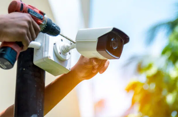 5 Signs You Need a CCTV Installer Company