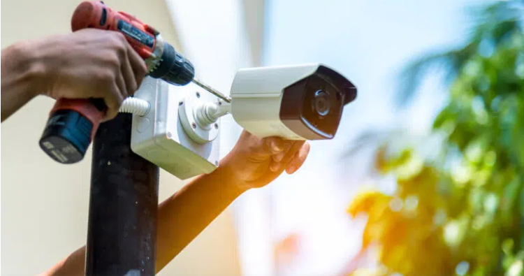 5 Signs You Need a CCTV Installer Company