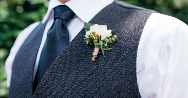Corsage: A Timeless Tradition of Elegance and Personalization