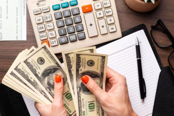 Salario Meaning, Structure, and Its Impact on Society salario